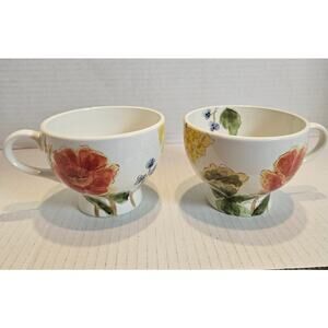 Maxcera Pedestal Mugs Cups Set of 2 Ceramic NEW "Summer Mum Floral" 14 oz Poppy
